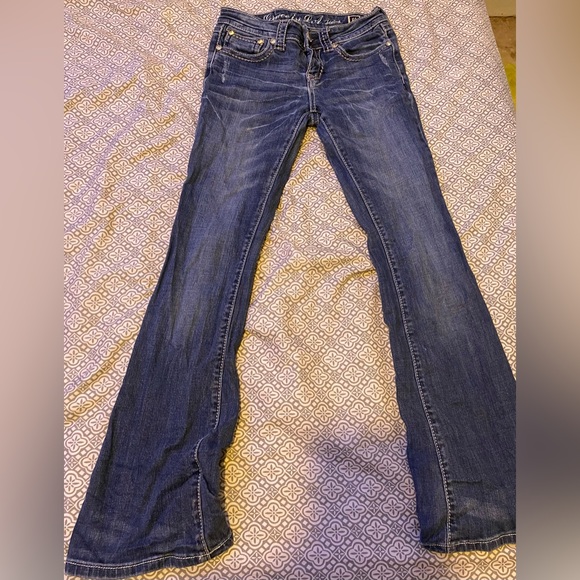 Grace in la jeans - Picture 2 of 2